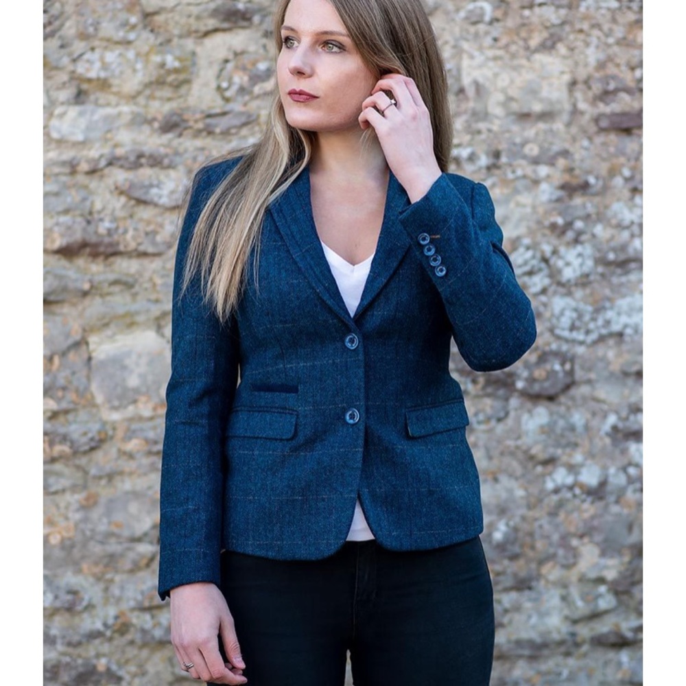 NWT House of Cavani • Carnegie blazer jacket